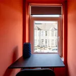 Rent 2 bedroom flat in Wales