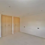 Rent 5 bedroom house in Surrey Heath