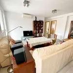 Rent a room of 80 m² in valencia