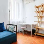 Rent 1 bedroom apartment of 45 m² in milan