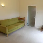 Rent 1 bedroom flat of 35 m² in Crawley