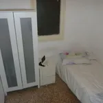 Rent a room in Barcelona']