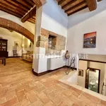 Rent 5 bedroom apartment of 200 m² in Siena