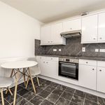 Rent 2 bedroom flat in Aberdeen