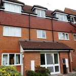 Rent 2 bedroom flat in South East England