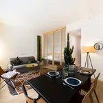 Appartement de 460 m² avec 1 chambre(s) en location à Lyon