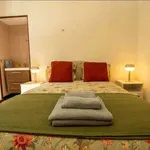 Rent a room in São João da Madeira