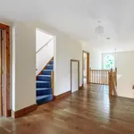 Rent 5 bedroom house in South East England