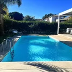 Rent 5 bedroom house of 430 m² in Marbella