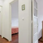 Rent 2 bedroom apartment in Lisbon