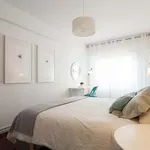 Rent 2 bedroom apartment in Lisboa