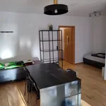 Miete 3 Schlafzimmer wohnung von 64 m² in Düsseldorf