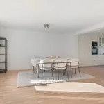 Rent 4 rooms house of 180 m² in Stockholm