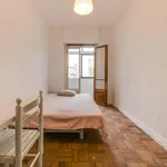 Rent 6 bedroom apartment in Lisbon