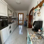 Rent 5 bedroom house of 160 m² in Roma