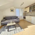 Rent 1 bedroom apartment of 40 m² in Cavtat