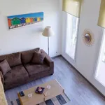 Rent 1 bedroom apartment of 450 m² in Marseille