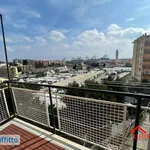 Rent 3 bedroom apartment of 90 m² in Genoa