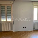 Affitto 4 camera appartamento di 180 m² in Brescia