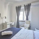 Rent 7 bedroom apartment in lisbon