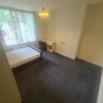 Rent 8 bedroom house in East Midlands