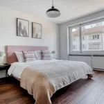 Miete 2 Schlafzimmer wohnung von 775 m² in Basel