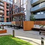 Rent 1 bedroom apartment in West Melbourne