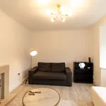 Rent 4 bedroom flat of 71 m² in Telford