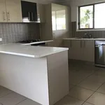 Rent 2 bedroom apartment in Emerald