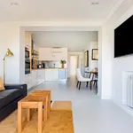 Rent 2 bedroom apartment of 65 m² in Estoril