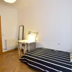 Rent a room of 170 m² in Madrid