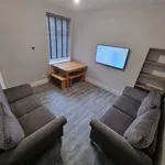 Rent 4 bedroom house in Hull