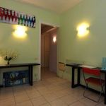 Rent a room of 80 m² in Roma