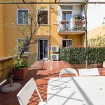 Rent 6 bedroom apartment in Milan