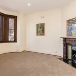 Rent 4 bedroom apartment in North Hobart