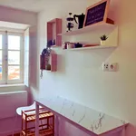 Rent 1 bedroom apartment of 55 m² in Coimbra