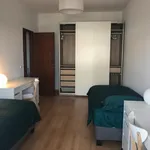 Rent 3 bedroom apartment in Lisbon