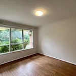 Rent 2 bedroom house in Surrey Hills