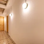 Rent 1 bedroom apartment of 28 m² in Barcelona