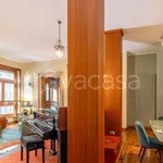 Rent 5 bedroom apartment of 150 m² in Milano