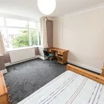 Rent 6 bedroom house in Leeds