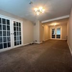 Rent 3 bedroom flat in Glasgow