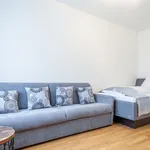 Miete 4 Schlafzimmer wohnung von 135 m² in Düsseldorf