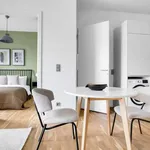 Rent 1 bedroom apartment of 43 m² in berlin