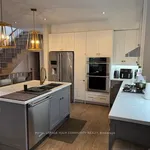 Rent 4 bedroom apartment in Toronto (Englemount-Lawrence)