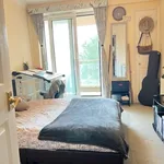 Rent 2 bedroom apartment in Bournemouth