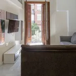 Rent a room of 240 m² in murcia