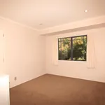 Rent 3 bedroom house in Kaipātiki