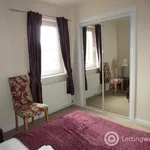 Rent 2 bedroom flat in Aberdeen