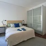 Rent a room in lisbon